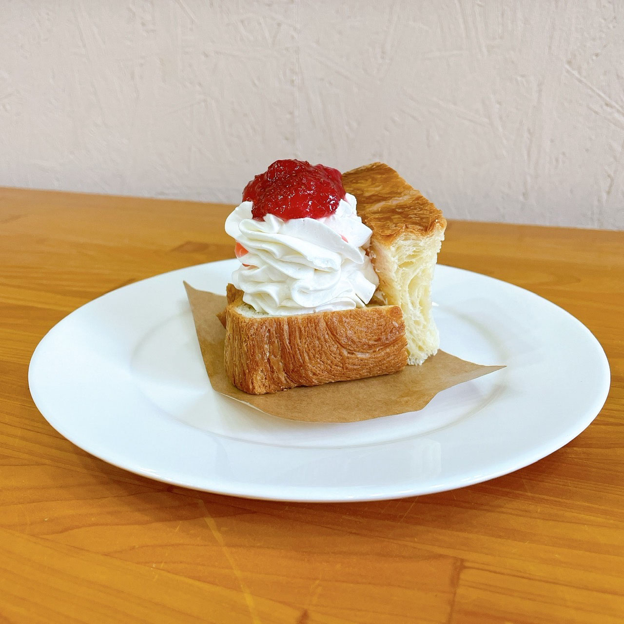 究極のいちごコンポートと生クリーム